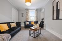 Leo Apartment - 4 Bedroom Flat in Nairn - B&B Nairn