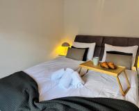 Breathtaking Lake & Mountain View Apartment 2 - Ferienwohnung Niederried b. Interlaken