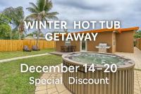 Retro Tiki House with Hot Tub Near Beach - Bed and Breakfast West Palm Beach