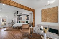 Ruth's Place - Walk to Main Hot Tub & Fire Pit - B&B Fredericksburg