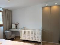 Apartamento de 2 dormitorios con balcón