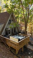 Apple Mountain Retreat at Shenandoah National Park - B&B Apple Mountain Lake