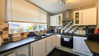 Gellionen - 2 Bedroom House - Clydach - B&B Clydach
