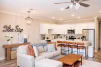 The Oxford Edit Chic 3BR, All En Suites Pool - Bed and Breakfast Oxford