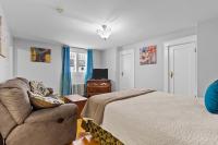 Modern Manor Studio WiFi Parking - B&B St. John's