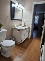 Pup friendly Beautiful 2 Bedroom - Chambres d'hôtes Anchorage