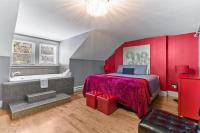 Downtown Gem 2BR Tub Parking - B&B St. John's