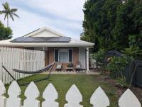 Private Garden Studio - Walk to Beach - Chambres d’hôtes Byron Bay
