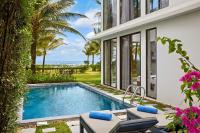 Villa Fronte Spiaggia con 3 Camere da Letto e Piscina