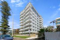 Manly Beachfront 2 bed, Aircon, Renovated with Beach Views - B&B Sídney