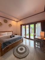 One-Bedroom Apartment with Garden