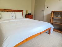 Habitación con cama grande 