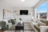 Herron Rise Luxury 4 Bedroom Main Floor - B&B Calgary