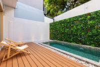 Spacious 4BR Muji Home with Loft Pool in Ekkamai - Chambres d'hôtes Bangkok
