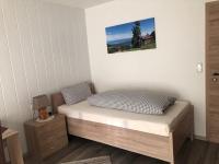 Einzelzimmer mit Balkon