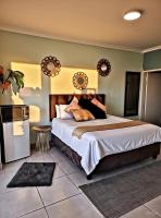 Be Our Guest Near OR Tambo International Airport 2 - B&B Boksburg