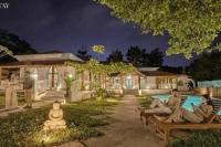 EKOSTAY - Blue Tiffany Villa - B&B Nerul