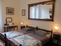 Camera Doppia con Letti Singoli