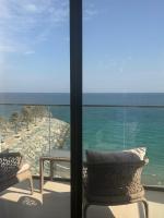 Address Beach Resort Fujairah Apartment by Blue World 4404 direct see view - B&B Fujairah