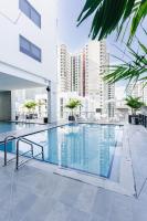 Modern Brickell Apartment - Free Parking - Pool - High Floor - B&B Miami