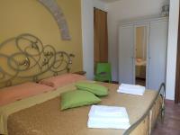 One-Bedroom Apartment with Garden View