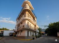 Polly's Home Aralias Boutique GuestHouse & PrivateSuites - Chambres d’hôtes Puerto Vallarta