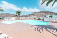 Modern house with sea views, pool and a chillout terrace - B&B Mogán