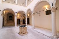 Dragonetti Luxury House - Ascensore - Wi Fi- City center - Chambres d'hôtes L'Aquila
