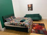 Princess Shahzadi - B&B Manchester