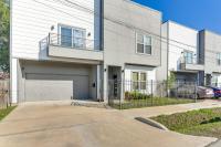 4 Mi to NRG Stadium: Family Getaway w/ Balcony! - Ferienwohnung Houston