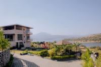 Waterfront Villa 5bhk in Pawna lake Lonavala - Bed and Breakfast Malavalli