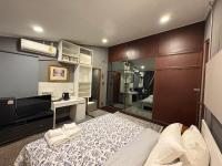 Chambre Lit Queen-Size - Vue sur Jardin