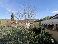 HOST4U - Casa con Giardino e Parcheggio Privato - Casa Carla - B&B Imperia