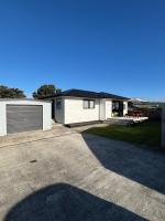 Sun and fun in the Bay - B&B Porirua