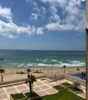 Luxury apartment on the beach with sea view by Almog Beach Haifa - Chambres d'hôtes Haïfa