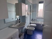 Urban Lodge - 10 Mins CityCenter - Milano - B&B Milan