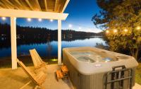 Lakefront Villa with 180 degree view private dock and boats - Ferienwohnung Groveland
