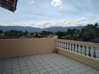 Casa Espaçosa Bertioga Indaiá pertinho da praia, área gourmet - B&B Bertioga