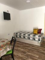 El Tata dpto 4 personas - B&B Monte Hermoso