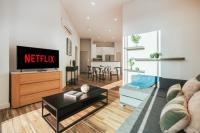 One-Bedroom Deluxe Apartment