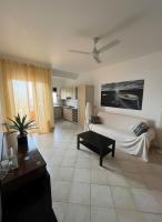 Seafront Apartment Shell Beach & Kite Beach Views - Ferienwohnung Santa Maria