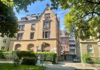 Luxus Penthouse 100qm mit Sauna, Whirlpool, Terrasse, Garage, ruhig und zentral - Chambres d'hôtes Ulm