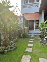 Ground Floor The Lima Guesthouse Canggu - Ferienwohnung Canggu