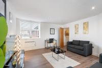 City Centre, 2 Bed, 2 Bath Gated Apartment - Bed and Breakfast Birmingham