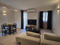 Aura Apartment - B&B Skopje