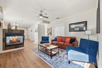 Cozy Boise Getaway walk to Stadium Fireplace Garage - B&B Boise