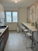 Appartement Porte Jeune - 3 Chambres Balcon Fibre Netflix - Chambres d'hôtes Mulhouse