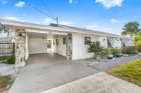 Cozy 3 bedroom beach home at Lemon bay - B&B Englewood