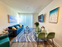 Bright 2 Bed 2 Bath with Views Walk to the Beach DTSM - B&B Los Ángeles