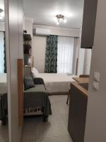 Parastaseis Central Studio Georges Sq - B&B Pátrai
